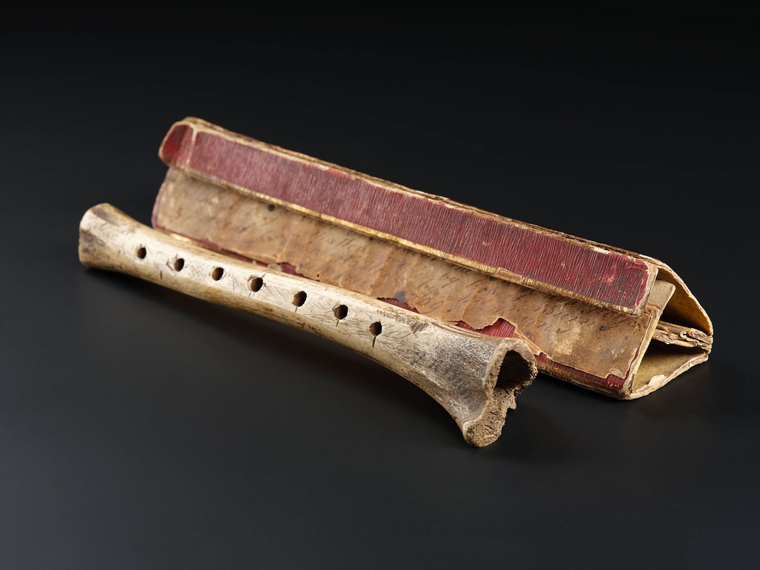 Burns had a profound interest in traditional Scottish folk music. He purchased this chanter made from sheep's bone in the Braes of Atholl in Perthshire. He had been searching for a chanter like this for many years and wrote to a friend that it ‘is exactly as shepherds were wont to use in the country’.