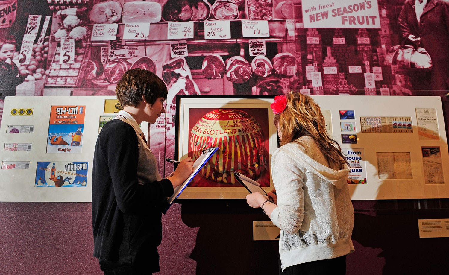 2014 School visit to the Scotland: A Changing Nation gallery