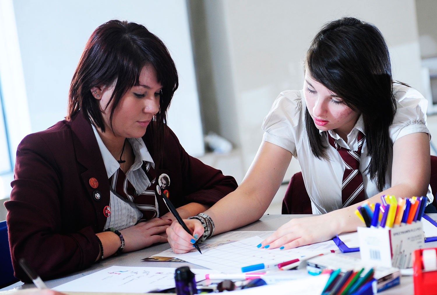 2014 Schools Secondarypupils girls writing