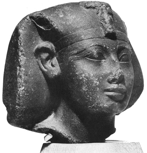 Head thought to represent Amenhotep II