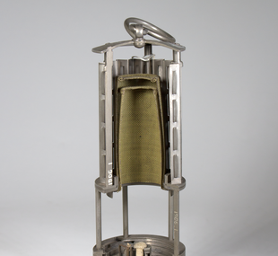 Safety lamp, naphtha, Wolf / section