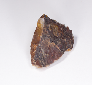 Sample / gold ore / gold, native / quartz