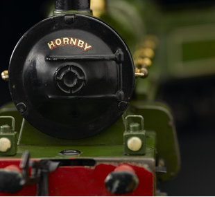Locomotive, model