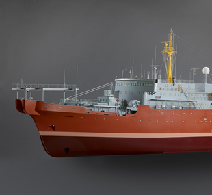 Ship / model
