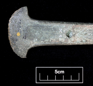 Flanged axe