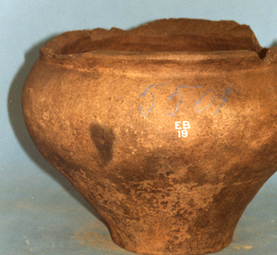 Pottery / vessel
