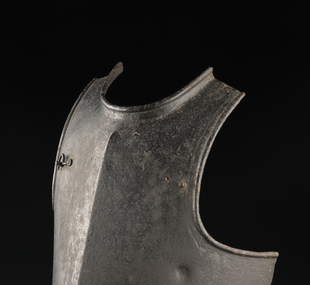 Plate, breast armour
