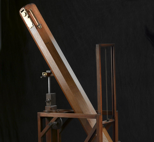Telescope, astronomical / stand / document