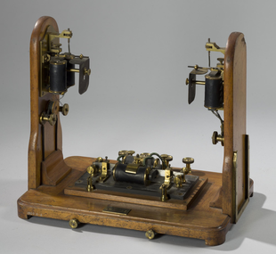 Specimen / telegraph apparatus / telephone apparatus / bell inst
