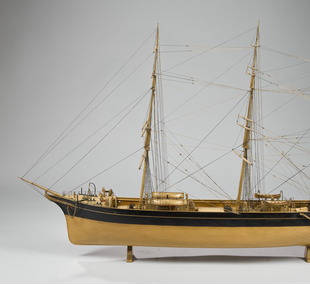 Sailing ship / model