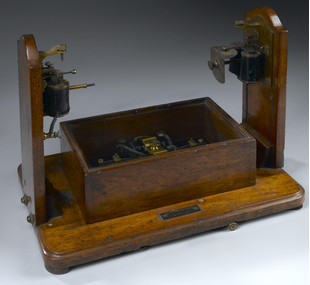 Specimen / history / telegraph apparatus / bell receiver, Bright