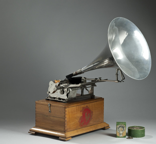 Phonograph, cylinder, Pathe / box / horn / cylinder / sound box,