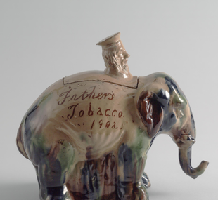 Tobacco jar / elephant