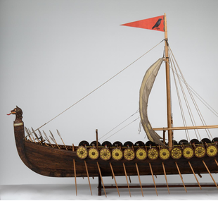 Ship, Viking / Gokstad / model