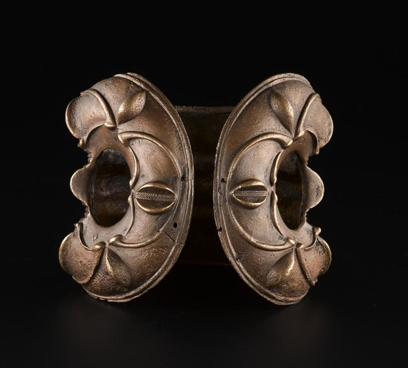 Bronze armlet