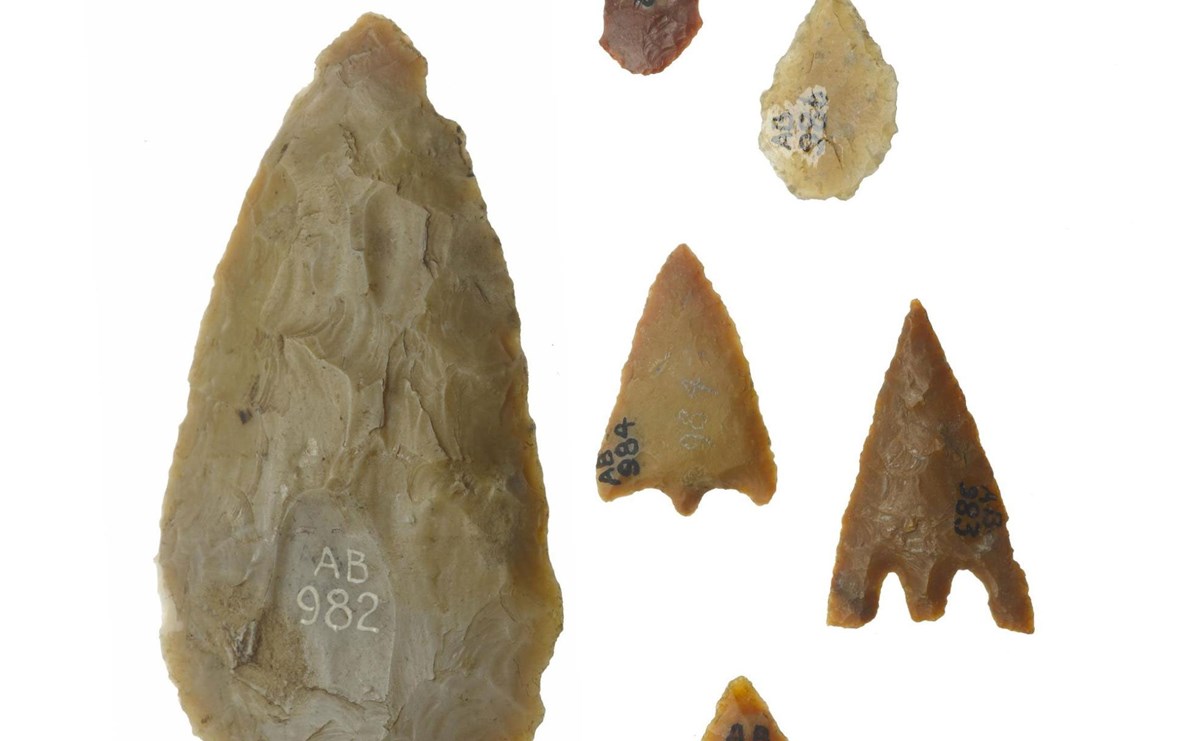flint-arrowheads