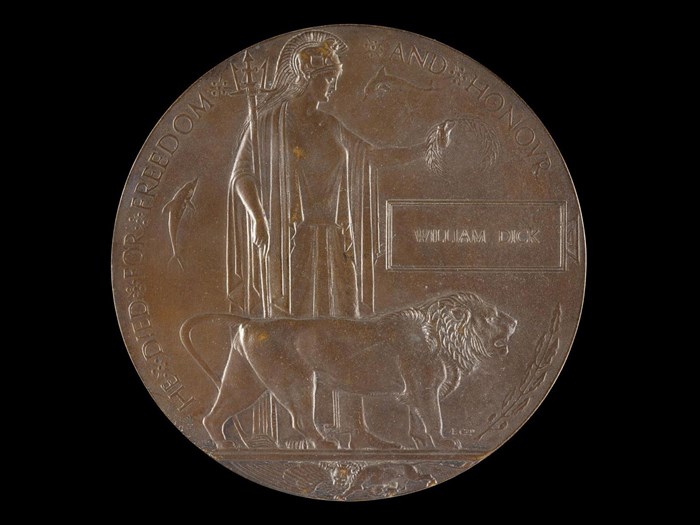 Memorial plaque sent to the wife of William Dick after his death from shrapnel wounds inflicted in trenches near Ypres. 
