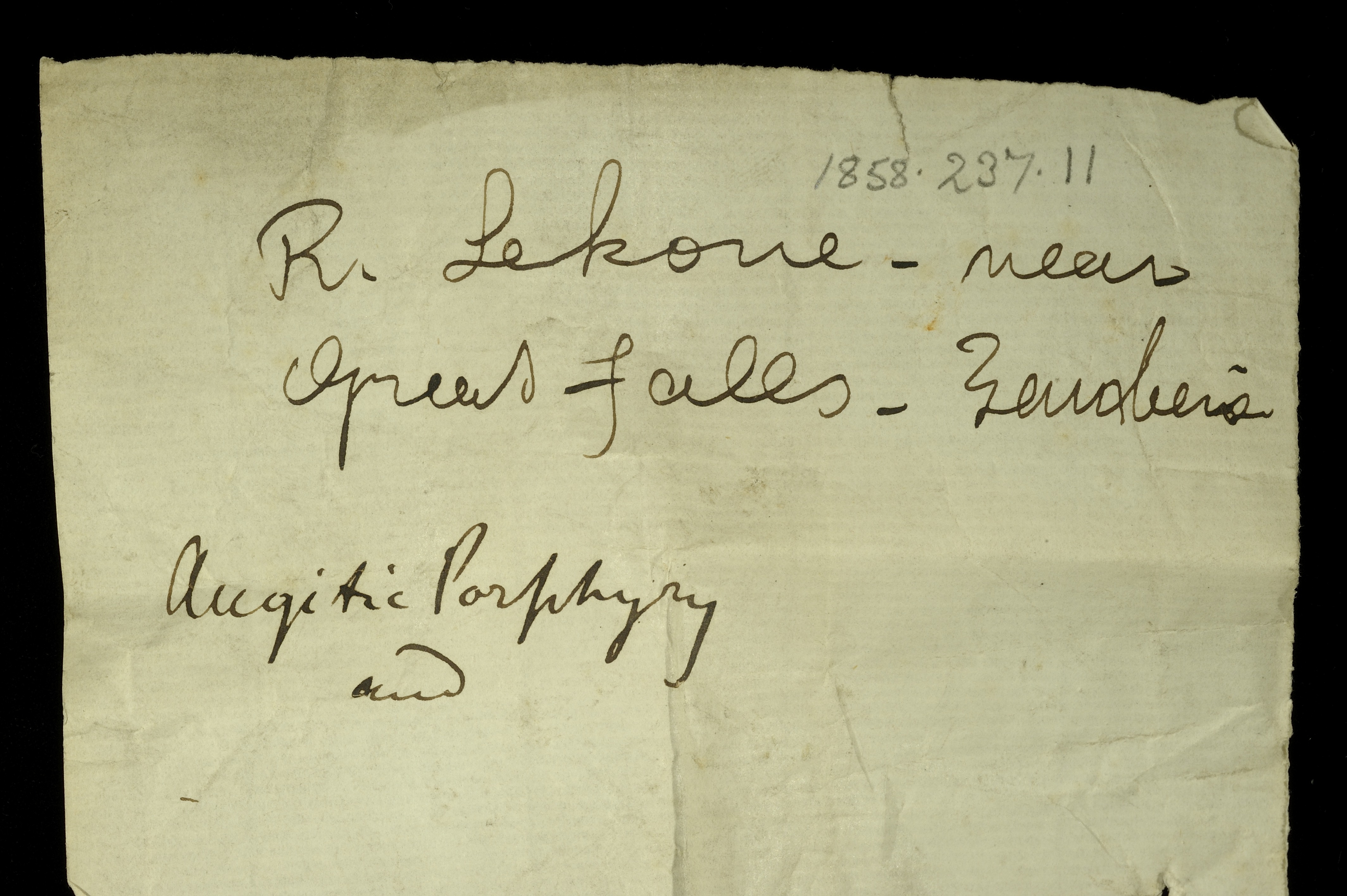 Livingstone’s note written in the field for the augite porphyry: ‘R. Lekone- near Great Falls- Zambesi.’
