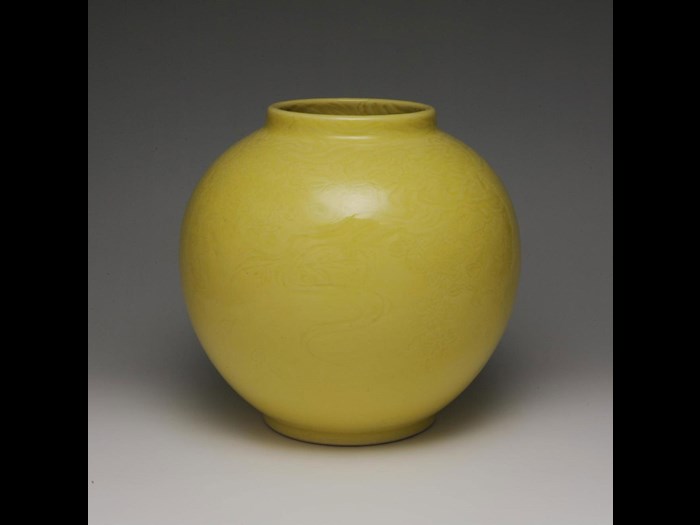 Globular jar of porcelain with incised plants, with wooden storage box: Japan, by Seifu Yohei V, 1950  75.