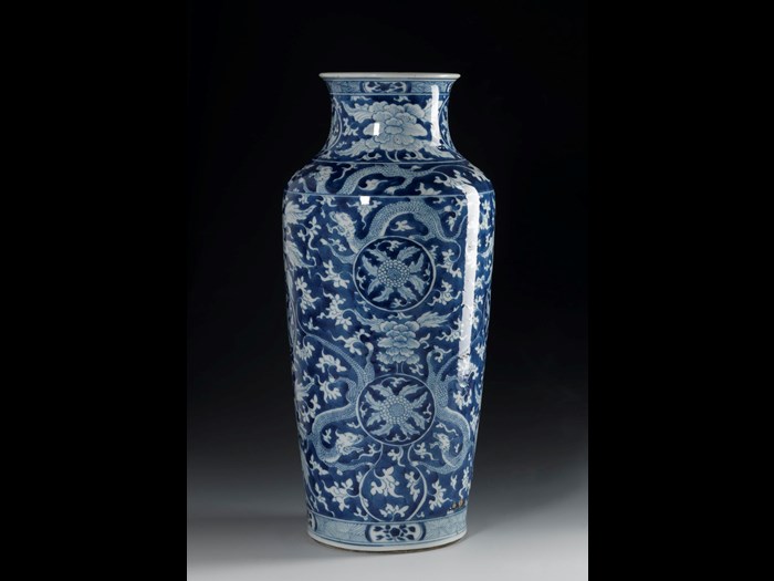 Baluster porcelain vase, decorated in underglaze blue with dragons and foliage, known as a Lizard Bottle: China, Qing dynasty, Kangxi reign, 1662-1722.