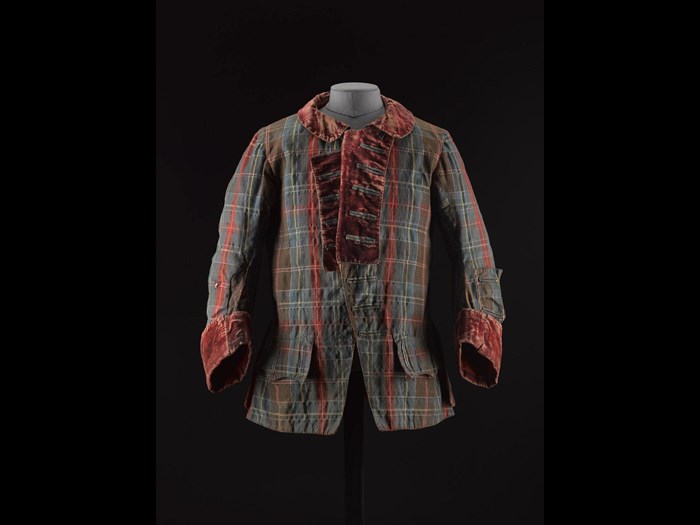 Short tartan frock coat with velvet collar and cuffs and lined in wool twill and linen, associated with Prince Charles Edward Stuart.