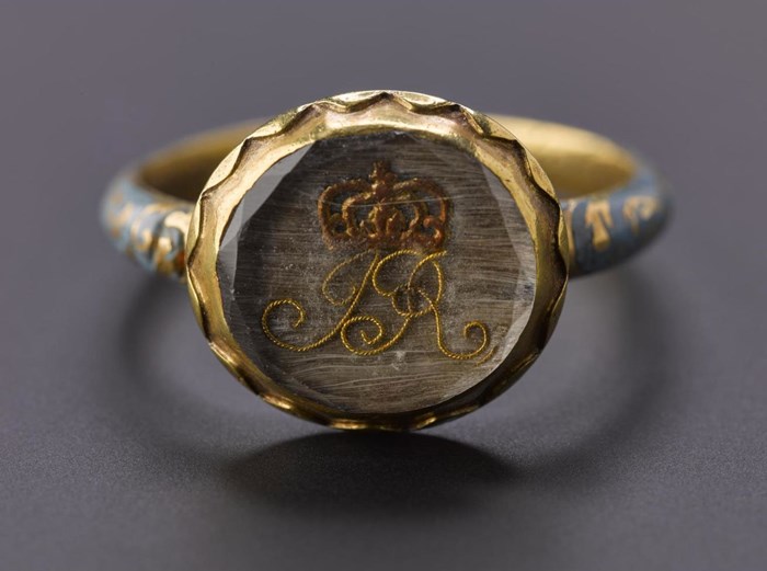 Finger ring with crowned "JR" under crystal, given by James VII on the night he fled from London on 1688 to Sir Peter Halkett. Sir Peter was a member of a royalist family at the time of the Restoration.