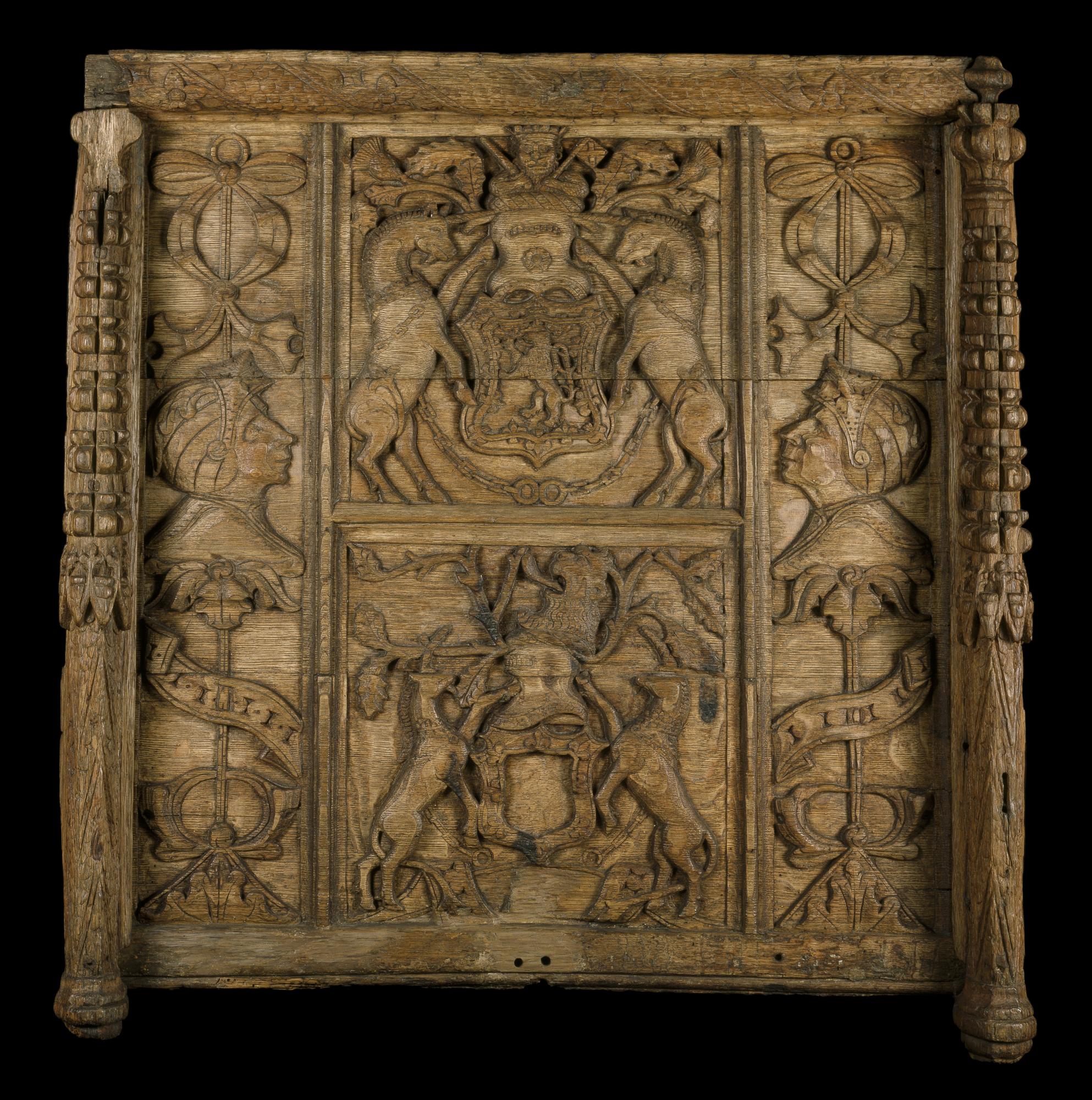 Wooden panel with the royal arms of Scotland, from Linlithgow Palace, 1540 - 1570.