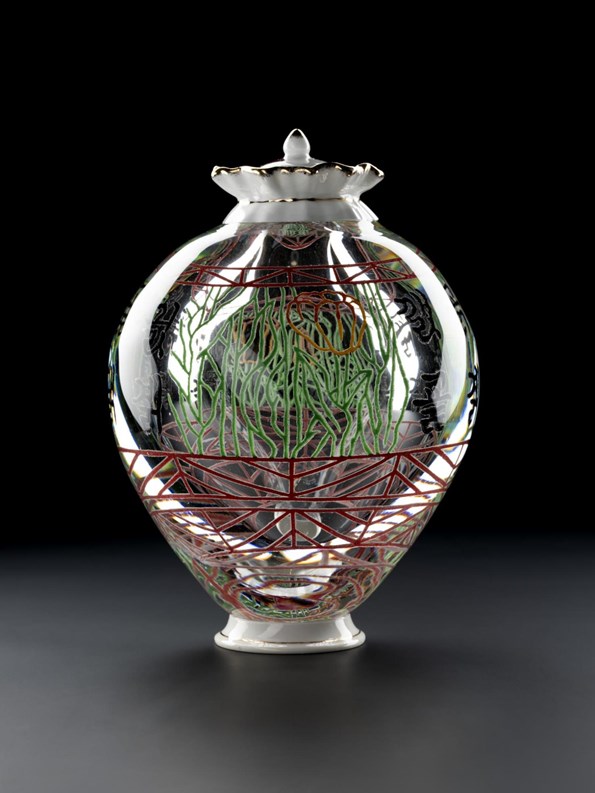 Vase by Choi Keeryong