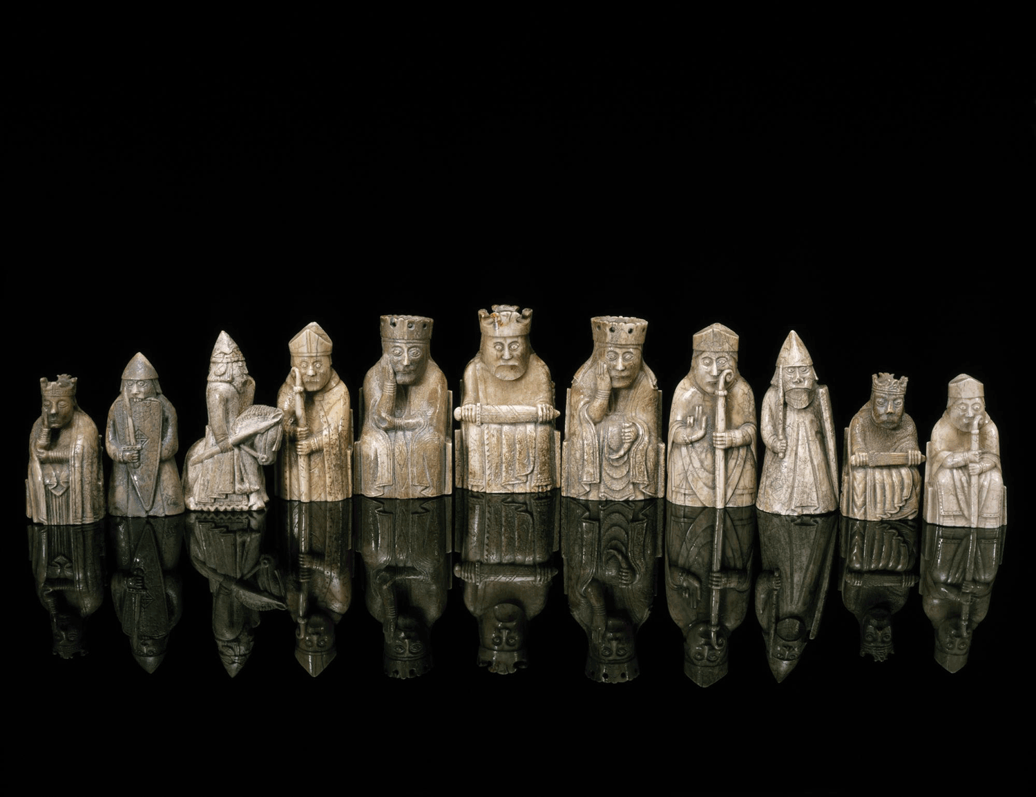 Isle Of Lewis Style Chessmen With Board Myth & Legend. 