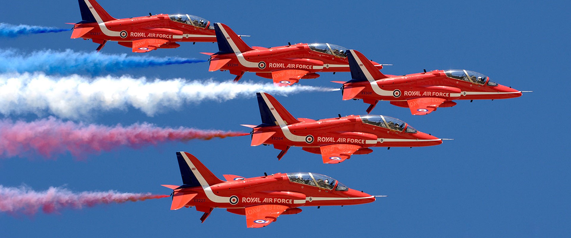 Ithaca James Dyson Sved Red Arrows Hawk