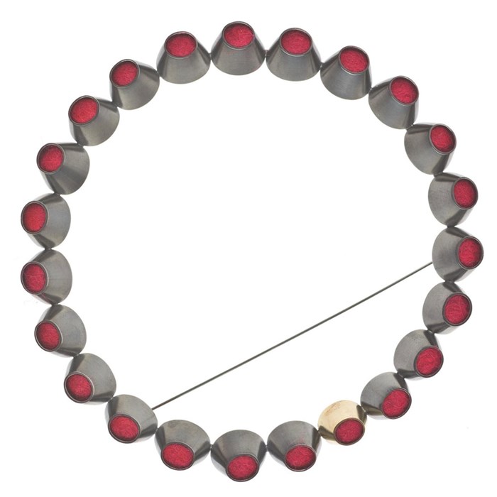 Red Circle Brooch, of oxidised silver, gold, and red fibre: Scottish, Edinburgh, by Dorothy Hogg, 2000