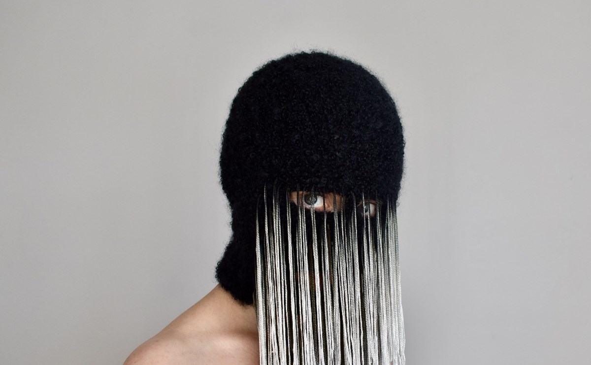 balaclava-style facemask by © threadstories; landscape 1280 x 867