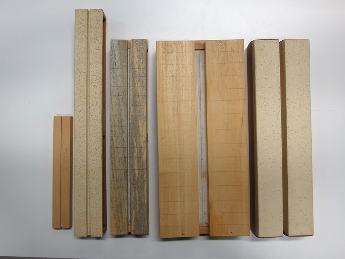 Setting boards of varying sizes ordered in a row