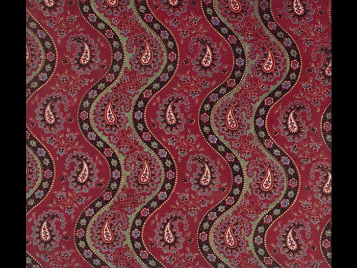 Paisley shapes in wavy lines