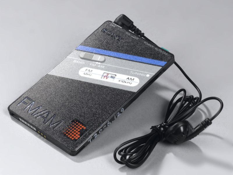 ICF-301 credit card FM / AM mono receiver, boxed with mono earpiece, case, charger, batteries and documentation, by Sony, Japan, 1985.