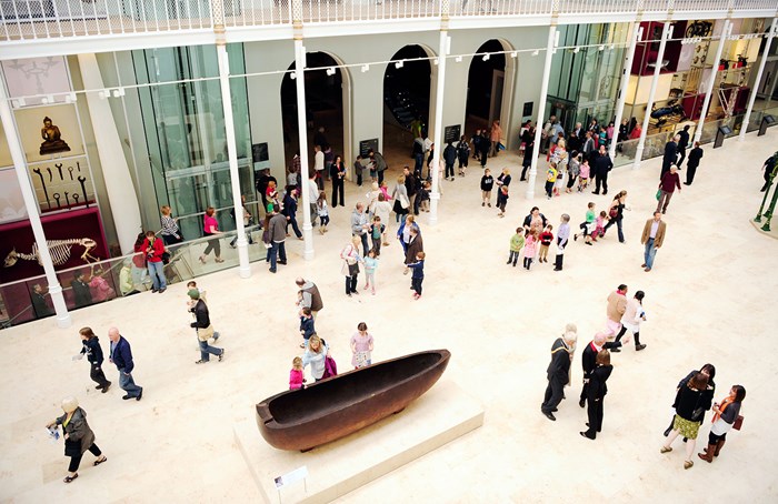 The feast bowl in the Grand Gallery