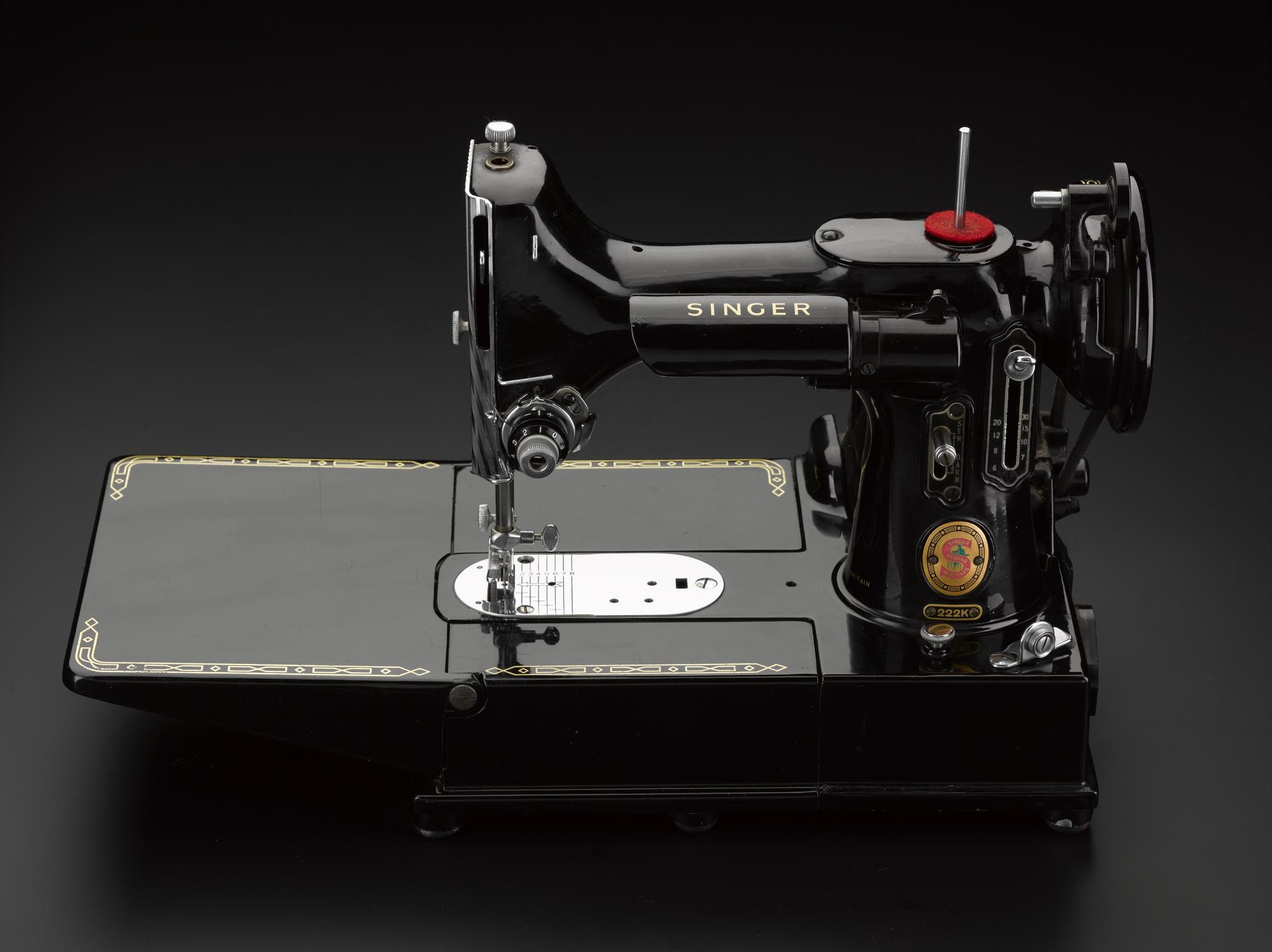 Portable electric sewing machine