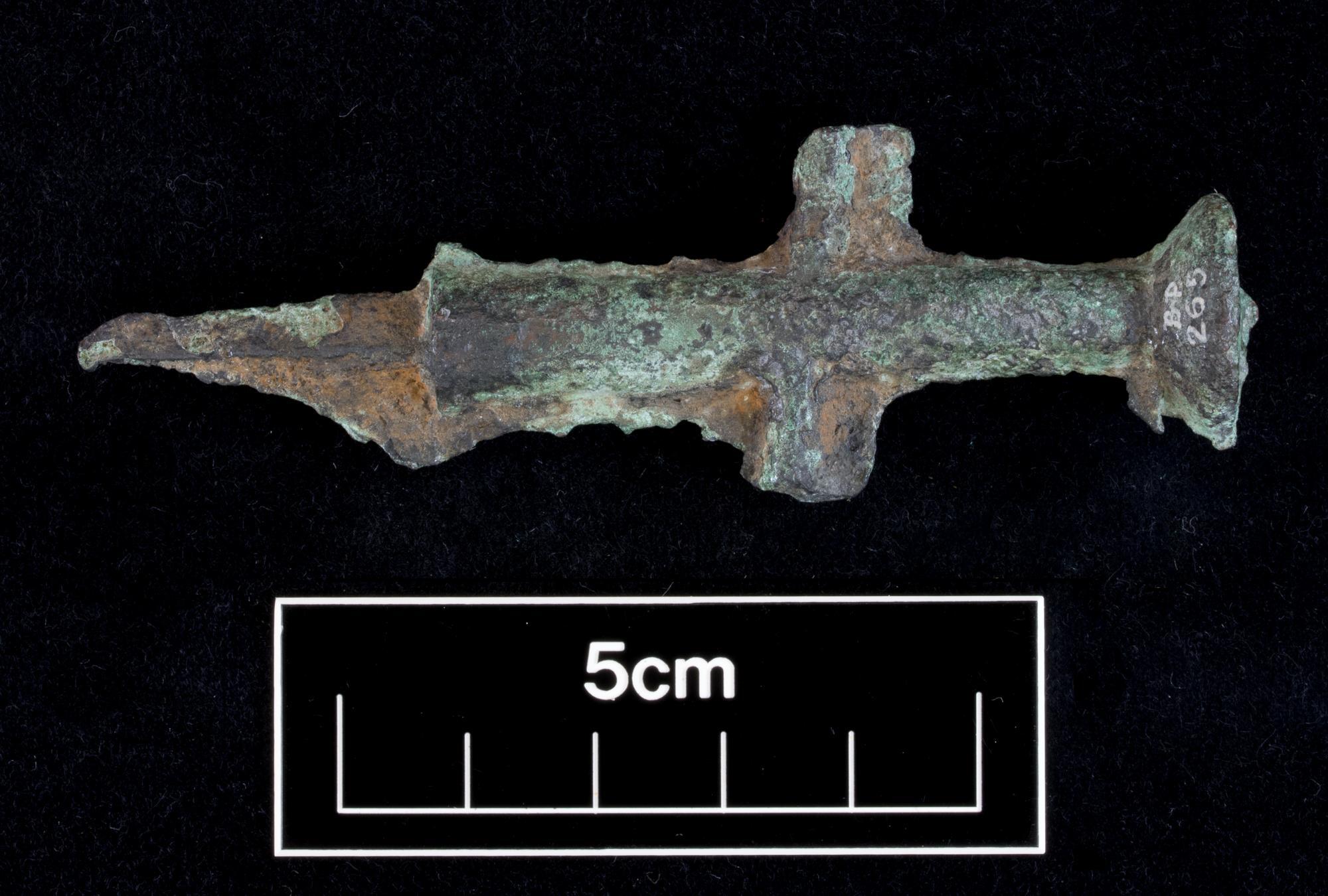 Image of Knife or razor (Knif) of bronze, type C, with ornate handle, Bronze Age, from Denmark © National Museums Scotland