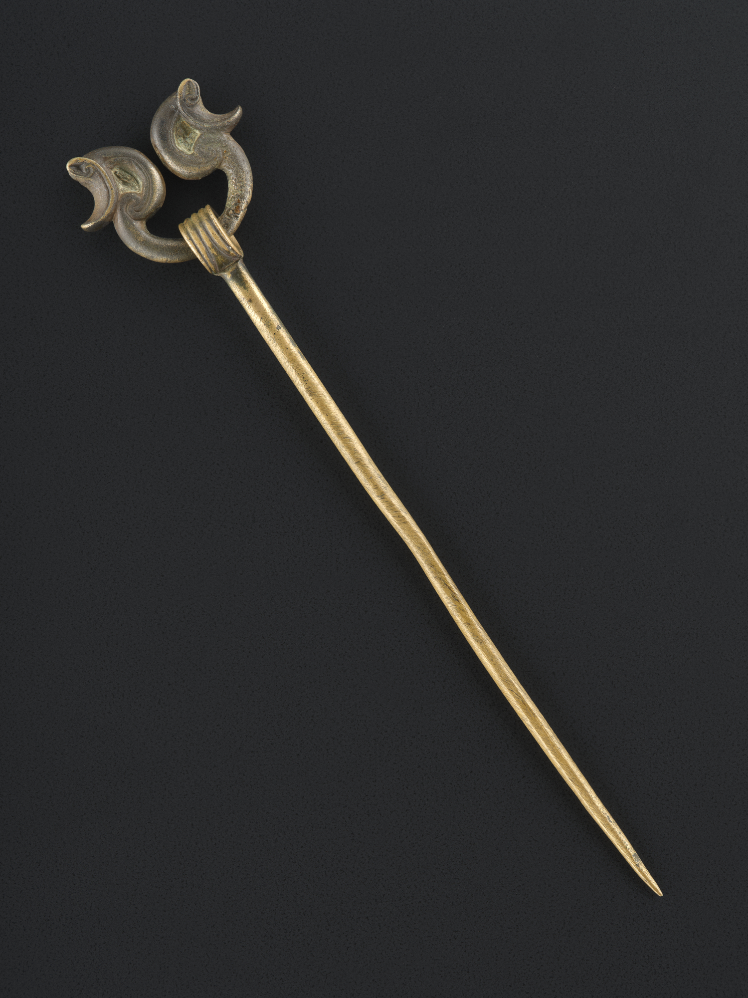 Image of Penannular brooch of bronze, locality unknown © National Museums Scotland