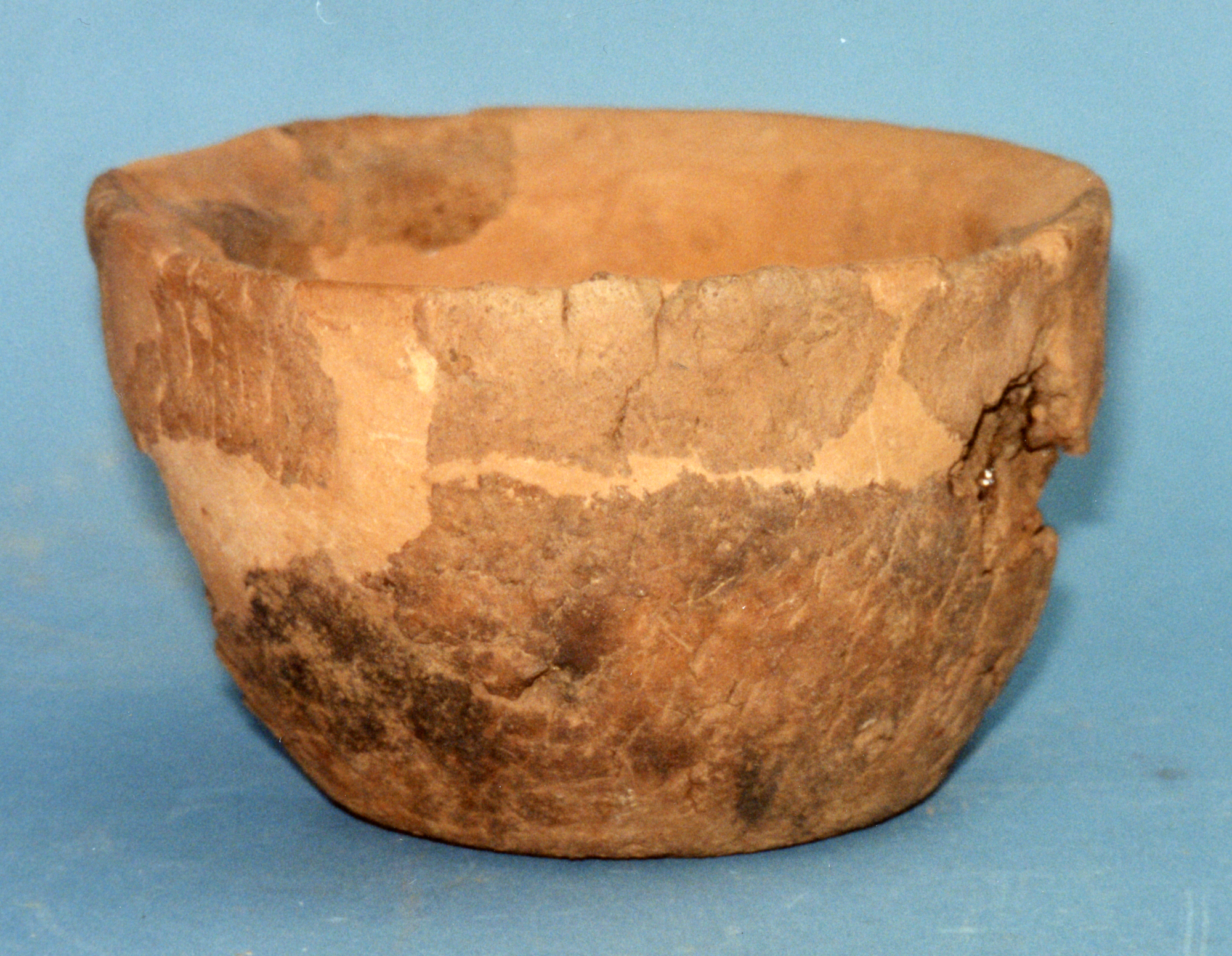 Image of Pottery food vessel, from Limefield Farm, Wiston, Lanarkshire © National Museums Scotland