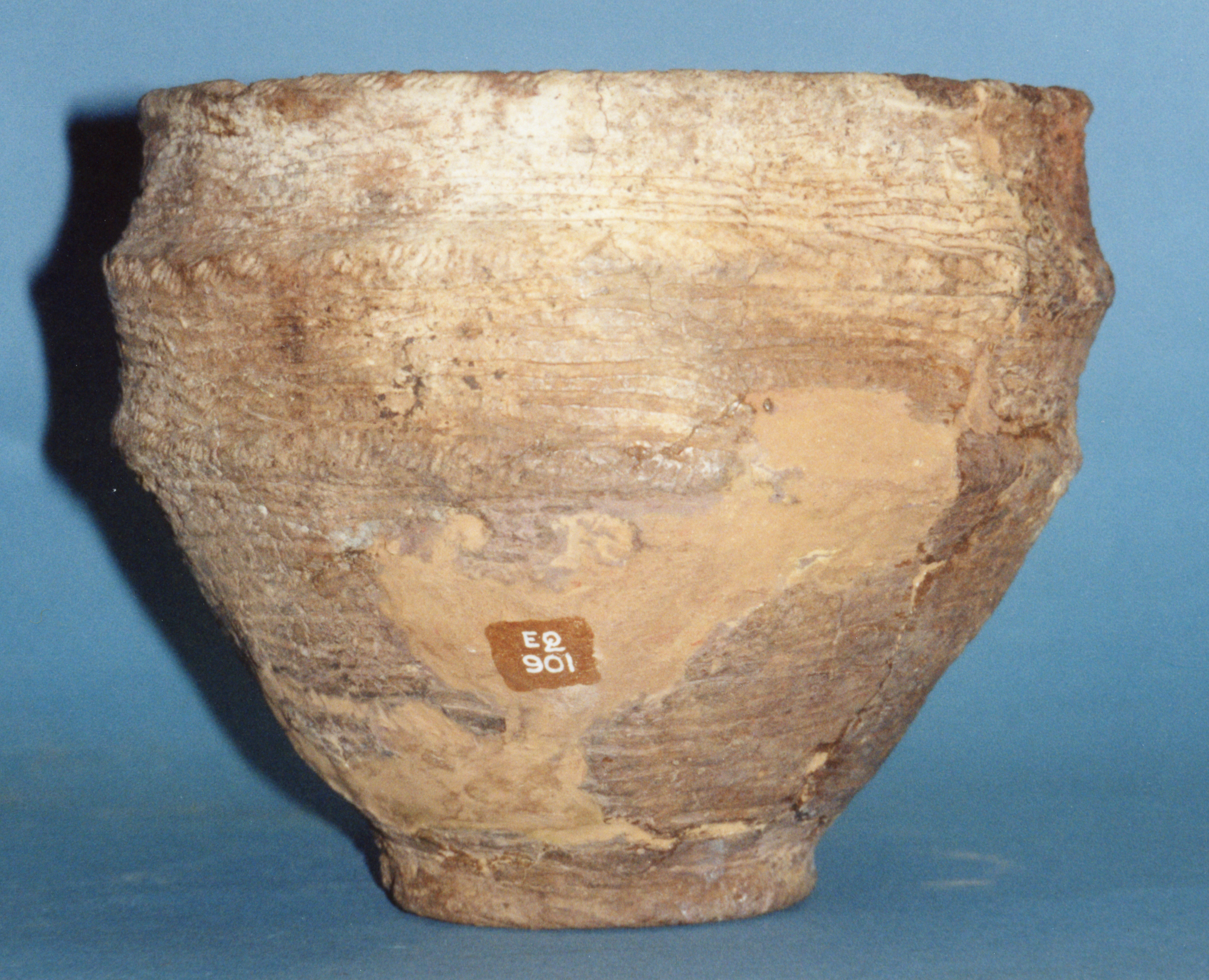 Image of Pottery food vessel from the cemetery at Barns Farm, Dalgety Bay, Fife © National Museums Scotland