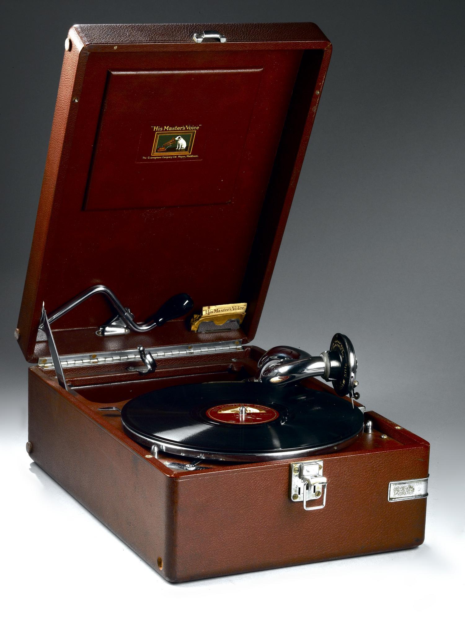 Gramophone, portable